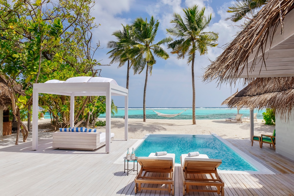 content/hotel/Kanuhura/Accommondation/Retreat Grand Beach Pool Villa Sunrise/Kanuhura-Acc-RetreatGrandBeachPoolVilla-06.jpg